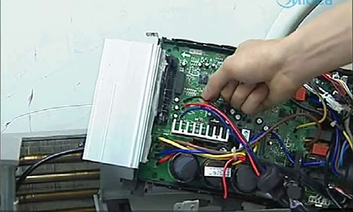 碾子山美的空调电话是多少